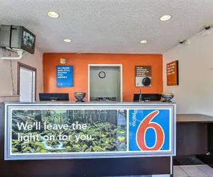 Photo 3 - Motel 6 Pleasanton, CA