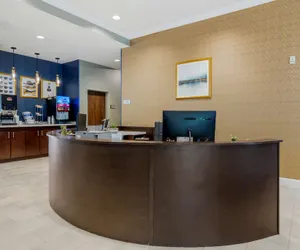 Photo 5 - Best Western Plus St. Louis Airport Hotel