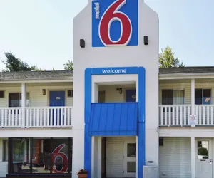 Photo 2 - Motel 6 Nashua, NH - North