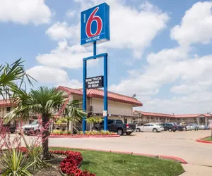 Photo 2 - Motel 6 Mesquite, TX - Rodeo - Convention Ctr