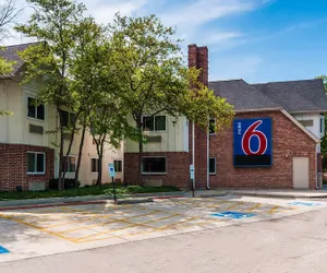 Photo 2 - Motel 6 Arlington Heights, IL - Chicago North Central