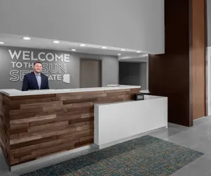 Photo 4 - Hampton Inn Phoenix-Biltmore