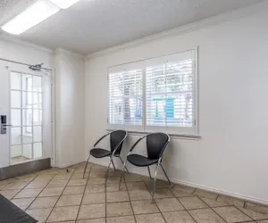 Photo 2 - Studio 6 Albuquerque, NM - North