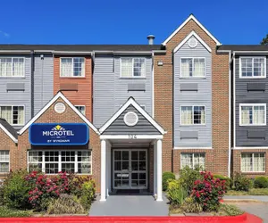 Photo 2 - Microtel Inn by Wyndham Raleigh Durham Airport