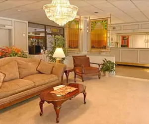 Photo 3 - Ramada Hotel & Conference Center by Wyndham Paintsville