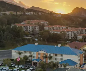 Photo 2 - Fairfield Inn Santa Clarita Valencia