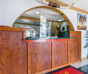 Photo 5 - Econo Lodge Inn & Suites Near Lackland AFB