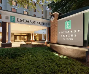 Photo 2 - Embassy Suites by Hilton Atlanta Alpharetta