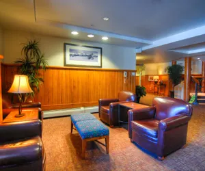 Photo 4 - Zephyr Mountain Lodge
