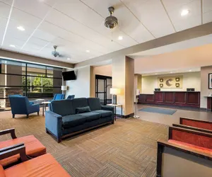 Photo 5 - Comfort Suites Northlake