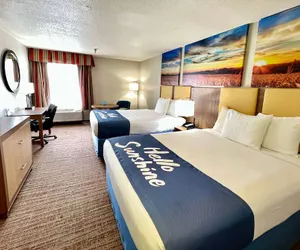 Photo 4 - Days Inn by Wyndham Rayne/Crowley