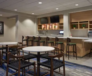 Photo 5 - Fairfield Inn & Suites Orlando Int'l Drive/Convention Center