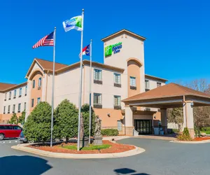 Photo 2 - Holiday Inn Express & Suites Albermarle, an IHG Hotel