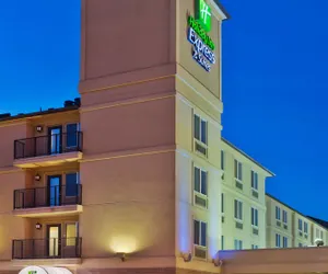 Photo 5 - Holiday Inn Express Hotel & Suites Portland-NW Downtown by IHG