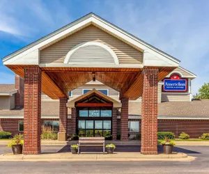Photo 2 - AmericInn by Wyndham Stillwater