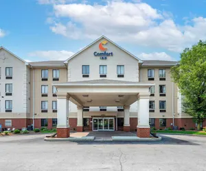 Photo 2 - Comfort Inn East