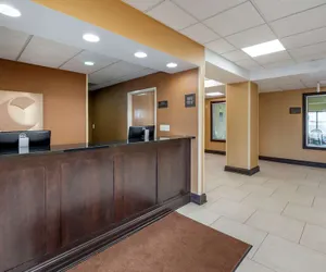 Photo 4 - Comfort Inn East