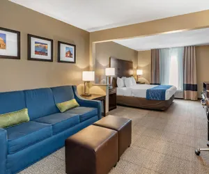 Photo 2 - Comfort Inn & Suites Bryant - Benton