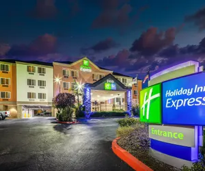 Photo 2 - Holiday Inn Express Castro Valley - East Bay, an IHG Hotel