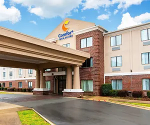 Photo 2 - Comfort Inn & Suites Pine Bluff