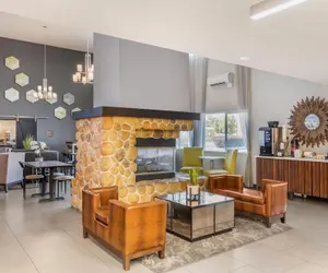 Photo 3 - Best Western Plus Wenatchee Downtown Hotel