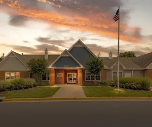 Photo 2 - Sonesta ES Suites Fairfax Fair Lakes