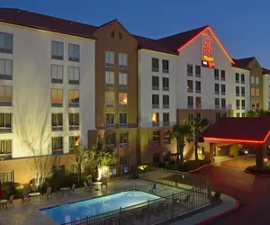 Photo 2 - Red Roof Inn PLUS+ San Antonio Downtown - Riverwalk