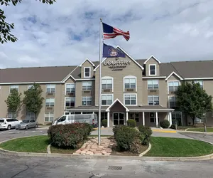 Photo 2 - Country Inn & Suites by Radisson, West Valley City, UT