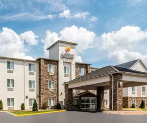 Photo 2 - Comfort Inn & Suites - Hannibal