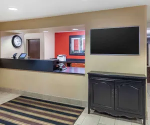 Photo 5 - Extended Stay America Select Suites - Milwaukee - Wauwatosa