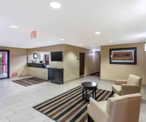 Photo 4 - Extended Stay America Select Suites - Milwaukee - Wauwatosa