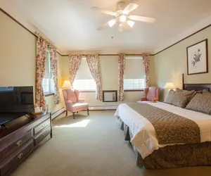 Photo 5 - Rivers Edge Resort
