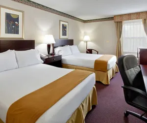 Photo 4 - Holiday Inn Express Vernon - Manchester by IHG