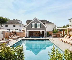 Photo 2 - Faraway Martha's Vineyard