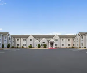 Photo 2 - Microtel Inn by Wyndham Albany Airport