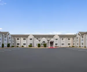 Photo 2 - Microtel Inn by Wyndham Albany Airport