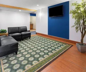 Photo 5 - Microtel Inn by Wyndham Albany Airport