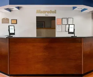 Photo 3 - Microtel Inn by Wyndham Albany Airport