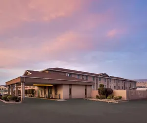 Photo 2 - Quality Inn Wenatchee/Leavenworth