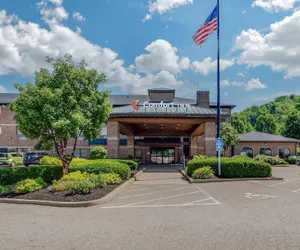 Photo 2 - Comfort Inn