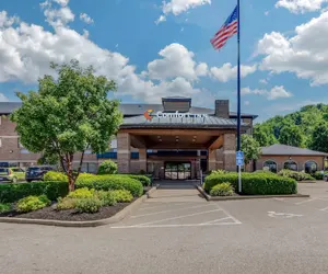 Photo 2 - Comfort Inn