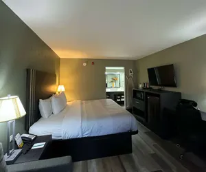 Photo 3 - Quality Inn & Suites near Panama City Beach