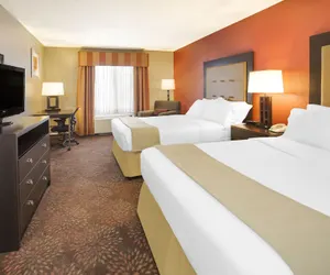 Photo 5 - Holiday Inn Express Hotel & Suites Muncie, an IHG Hotel