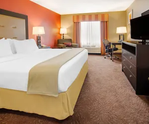 Photo 3 - Holiday Inn Express Hotel & Suites Muncie, an IHG Hotel