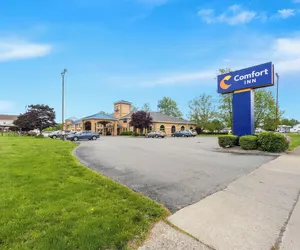 Photo 2 - Comfort Inn