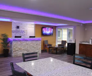 Photo 5 - Westbridge Inn and Suites