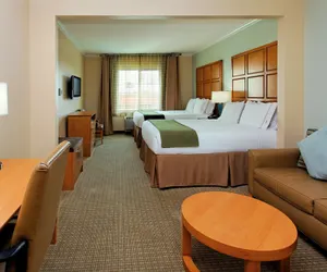 Photo 4 - Holiday Inn Express & Suites Santa Clara-Silicon Valley, an IHG Hotel