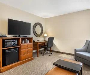 Photo 5 - Drury Inn & Suites Springfield, MO