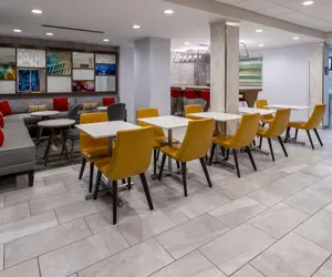 Photo 4 - Hampton Inn Atlanta-Georgia Tech-Downtown