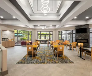 Photo 3 - La Quinta Inn & Suites by Wyndham Raleigh Cary